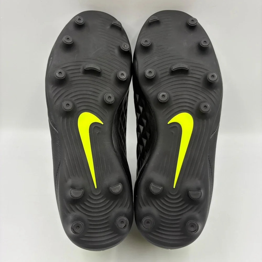 Nike Tiempo Legend 8 Club Soccer Cleats Kids 5Y Black Volt Good Textured MG